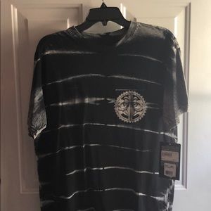 Men’s Affliction shirt